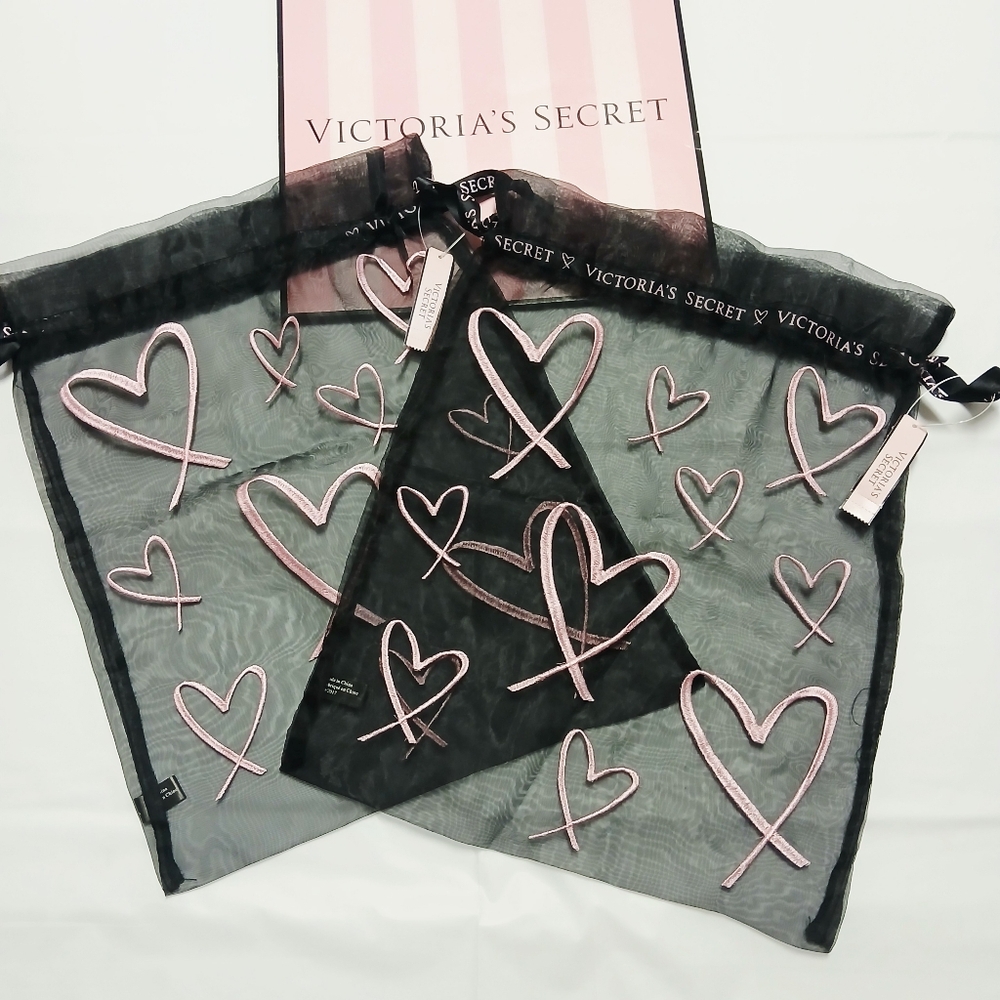 Victoria's Secret lingerie bags (2)